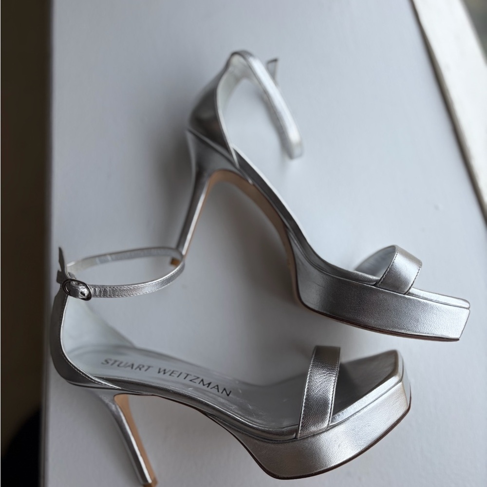 Stuart Weitzman Metallic Silver Platform Heels - Picture 12 of 12